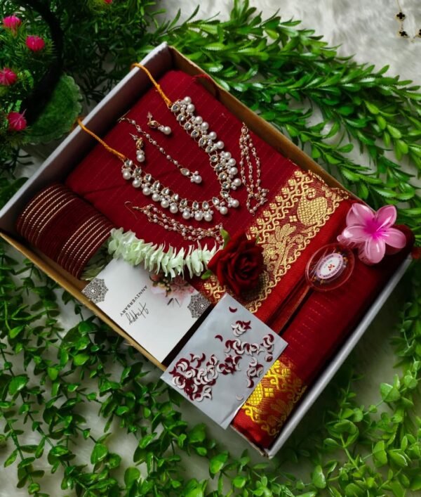 Gift Sharee Combo with jewellery and accessories