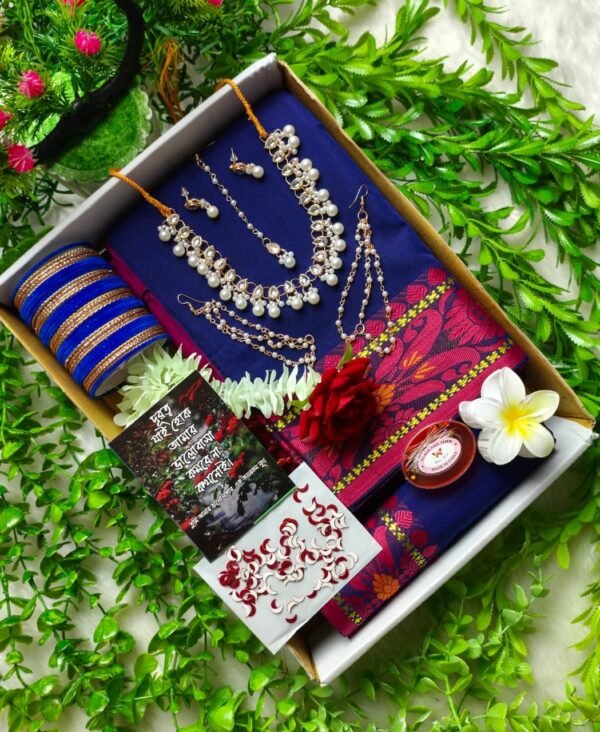 Gift Sharee Combo with jewellery and accessories